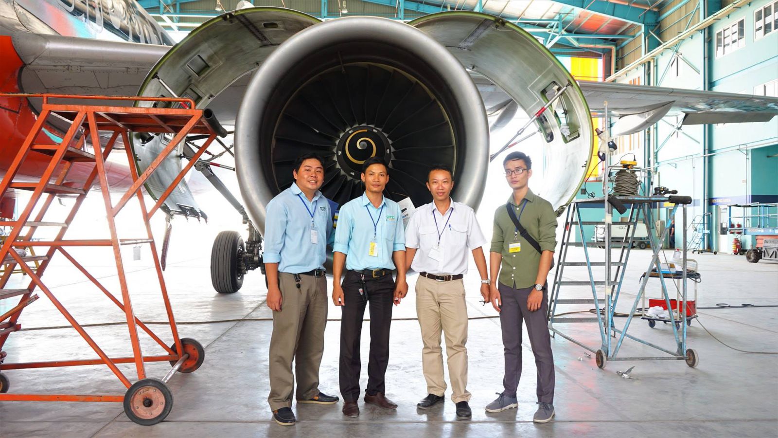 cam-on-hang-hang-khong-jetstar-da-tin-dung-san-pham-giay-nham-cao-cap-cua-cty-dung-tien