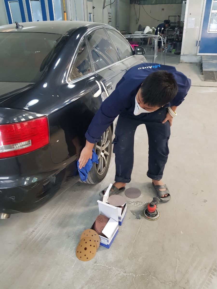 cty-dung-tién-cung-cap-quy-trinh-cha-nham-kho-cho-cac-garage-voi-cac-san-pham-nham-dén-tu-my-thuy-sĩ-nhat-han-quoc